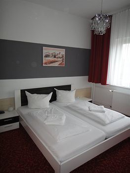 Academy * Berlin